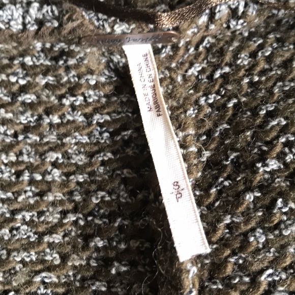 Free People sweater - Picture 4 of 4